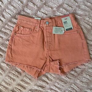Brand New Levi’s 501 Shorts-Size 27